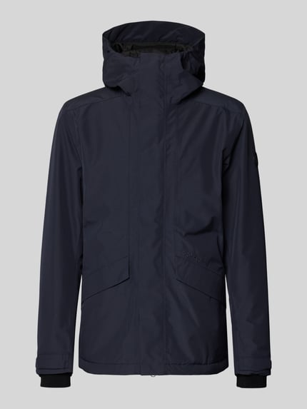 Produktfoto, dunkelblaue Regular Fit Jacke mit Kapuze Modell 'Adam' von Didriksons, glatte Textur, Eingrifftaschen, Herrenjacke