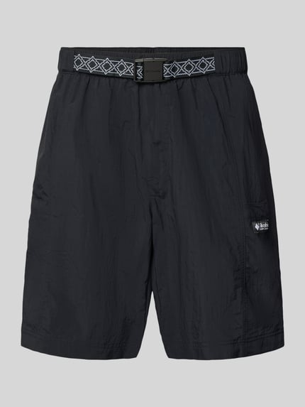 Produktfoto, schwarze Herren Shorts mit elastischem Bund und gemustertem Gürtel, seitlichen Taschen und Label-Patch, lockerer Schnitt, Shorts mit Gürtel Modell 'Sequoia Grove™' von COLUMBIA, sichtbare Textur, strukturierter Stoff