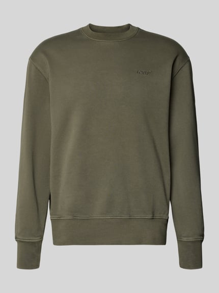Produktfoto, Sweatshirt mit Rundhalsausschnitt und Label-Stitching von Levi’s®, bawełna, oliwkowy kolor, krój regular fit, widoczne przeszycia