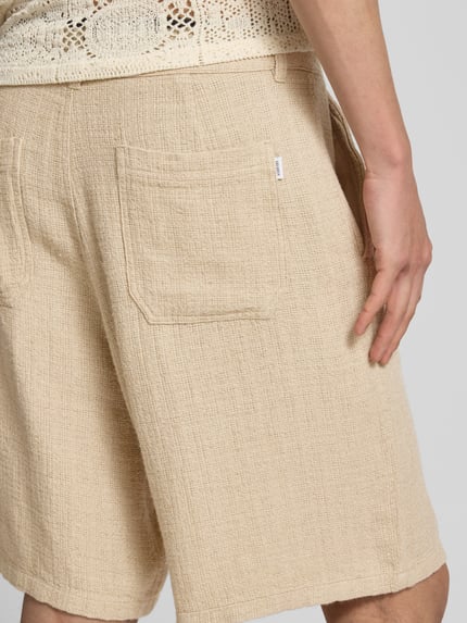 Les Deux Szorty z mieszanki wiskozy z wpuszczanymi kieszeniami model ‘Johnny’ Piaskowy 3