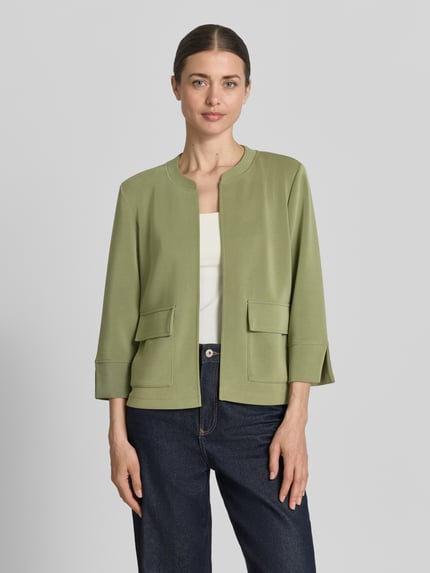 Frauenmodel trägt Relaxed Fit Scuba-Jacke aus Modal-Mix von s.Oliver RED LABEL, Optik: Unifarben, Pattentaschen, Schalkragen, Ganzkörperansicht von vorne.