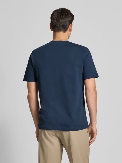 Wood Wood T-Shirt mit Label- und Motiv-Print Modell 'Bobby' Dunkelblau 5