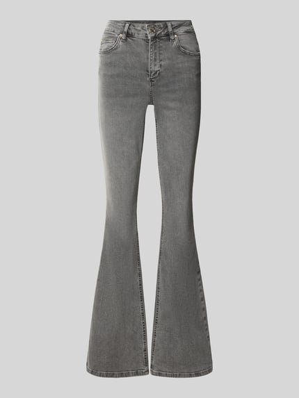 Produktfoto, szare High Waist Jeans mit Gesäßtaschen Modell 'UP BEAT' von Liu Jo White, bawełna z domieszką elastanu, krój flared cut, Szerokość w rozmiarze 27: 34 cm, długość wewnętrzna nogawki w rozmiarze 27: 84 cm