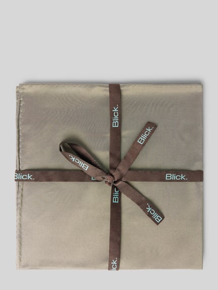 Produktfoto, Einstecktuch aus reiner zijde van Blick, vierkant effen design met omzoomde randen, heren pochet, neutrale kleur, gladde textuur