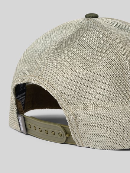 Produktfoto, Trucker Cap aus Baumwoll-Mix Modell 'CASQUETTE' von Von Dutch, Rückseite mit Mesh, weitenverstellbarer Riegel, Label-Patch