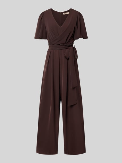 Produktfoto, Jumpsuit mit Stoffgürtel von Rinascimento in Braun, V-Ausschnitt, Kurzarm, Material-Mix mit Stretch-Anteil, tailliert, strukturierte Stoffoberfläche