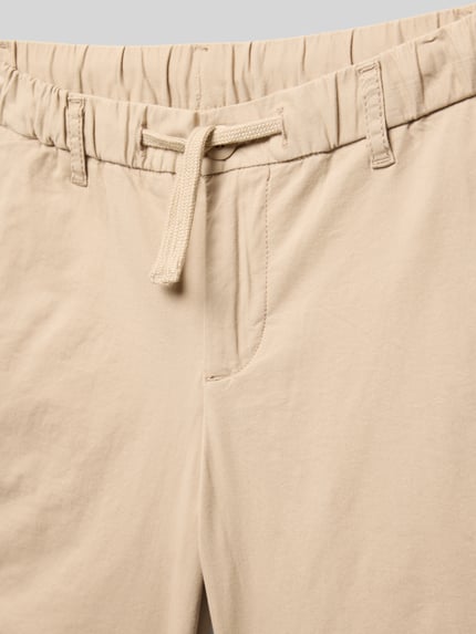 JACK & JONES Szorty z elastycznym pasem i wpuszczanymi kieszeniami model ‘JAIDEN’ Piaskowy 2