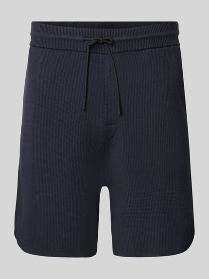 Produktfoto, ciemnogranatowe szorty z mieszanki wiskozy Regular Fit Stoffshorts aus Viskose-Mix model 'KN_UNION SH' od BOSS Green, widoczna faktura materiału
