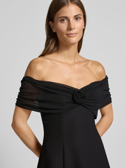 Forever New Sukienka koktajlowa z dekoltem carmen model ‘Josie’ Czarny 3