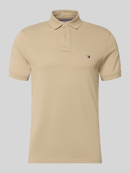 Produktfoto, Regular Fit Poloshirt aus Baumwoll-Mix von Tommy Hilfiger, Optik: Unifarben, Logo-Stitching, Polokragen, Kurzarm, Piqué-Struktur