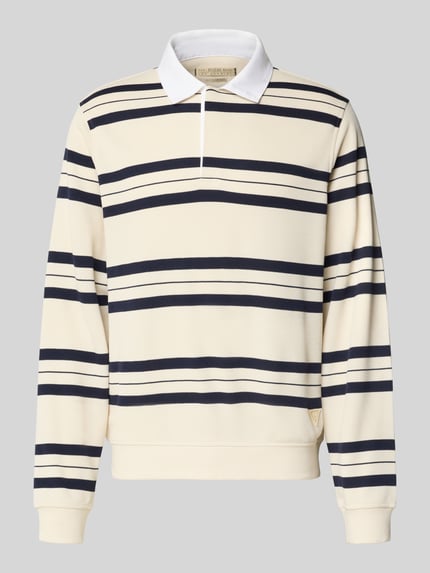 Produktfoto, Regular Fit Poloshirt mit Streifenmuster von GUESS, mieszanka materiałów z dodatkiem wiskozy, kołnierzyk polo, krój regular fit, wzór w paski, listwa guzikowa, bluzka z długim rękawem, długość tyłu w rozmiarze M: 71 cm, długość rękawów w rozmiarze M: 72 cm