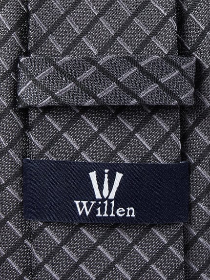 Produktfoto, Krawatte aus reiner Seide mit Logo-Patch 6,5cm von Willen mit feinem geometrischem Muster in Grautönen, schmale Passform, Logo-Patch, Breite bei Größe 1: 7 cm.