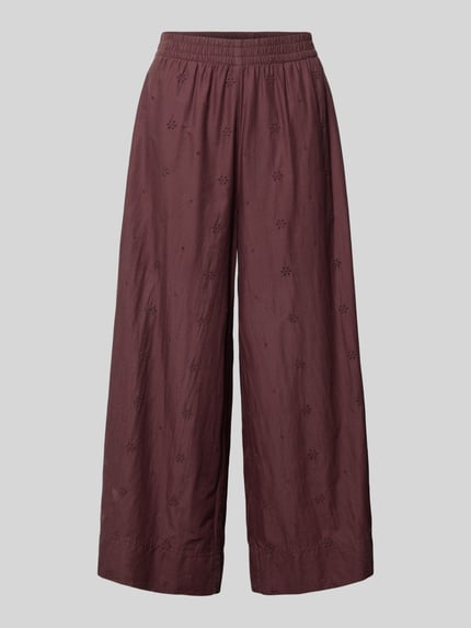 Produktfoto, Regular Fit Culotte mit Stickereien von Marc O'Polo DENIM in Braun, weite Beine, dezente Stickmuster, strukturierte Oberfläche.