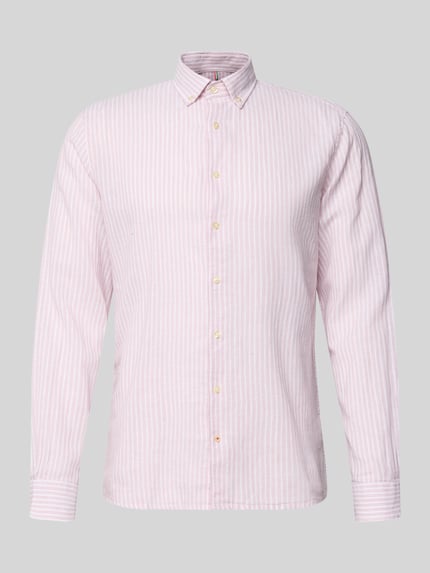 Produktfoto, Slim Fit Freizeithemd aus Leinen-Mix Modell 'Stone' von CINQUE in Rosa mit weißen Längsstreifen, Knopfleiste, Button-Down-Kragen, Langärmelig, Struktur fein, Leinen-Baumwoll-Anteil erkennbar, Rückenlänge 67 cm, Schulterbreite 43 cm, Ärmellänge 66 cm, Herren.