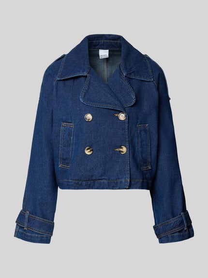 Productfoto, blauwe regular fit trenchcoat uit katoenmix model 'LELOU' van Vero Moda voor dames, rechte snit, opvallende knopen.