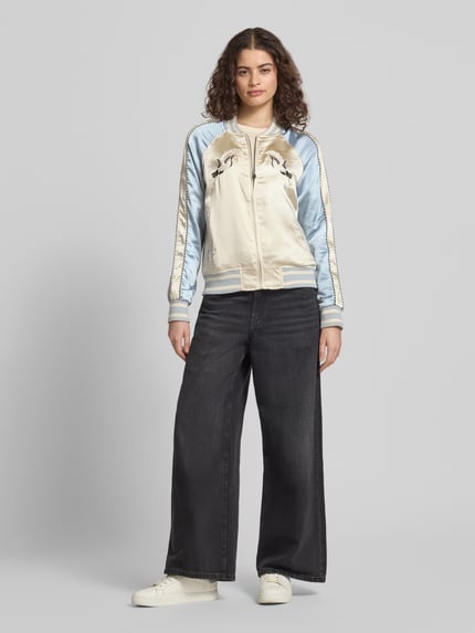 Superdry Bomber Jacke mit Motiv- und Logo-Stitching Hellblau 1