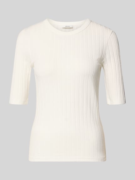 Produktfoto, T-Shirt in Ripp-Optik Modell 'Savka' von OPUS aus mieszanki materiałów ze stretchem, krój slim fit, dekolt okrągły, półrękaw, długość tyłu 56 cm w rozmiarze 36, kolor biały, prążkowana faktura