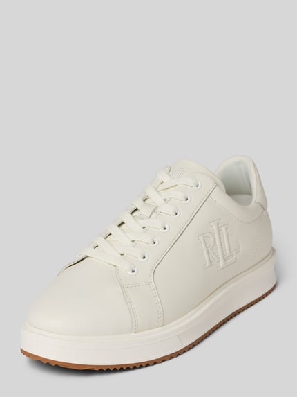Produktfoto, Sneaker aus Leder Modell 'AINSLEY' van Lauren Ralph Lauren, dames sneakers van echt leer, afgeronde punt, vetersluiting, labeldetails, hakhoogte 4 cm, schachthoogte 8 cm, schachtbreedte 7 cm, effen wit met gladde textuur