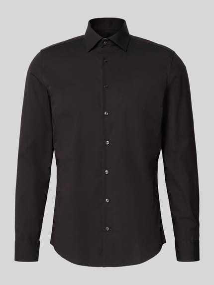 Produktfoto, Slim Fit Business-Hemd aus reiner Baumwolle von Seidensticker in Schwarz mit Kentkragen und durchgehender Knopfleiste, langärmelig, glatte unifarbene Struktur, Rückenlänge 78 cm, Schulterbreite 44 cm, Ärmellänge 66 cm.