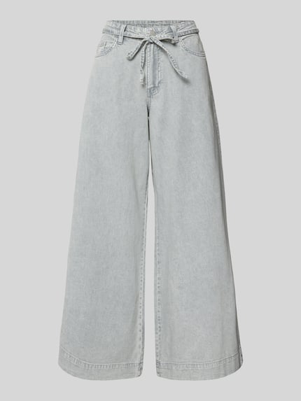 Produktfoto, Regular Fit Wide Leg Jeans aus reiner Baumwolle Modell 'AISA' von Vero Moda, stylizowana na denim, krój regular fit, szlufki na pasek, zapięcie na guzik i zamek błyskawiczny, 5 kieszeni, splot twill, bawełna