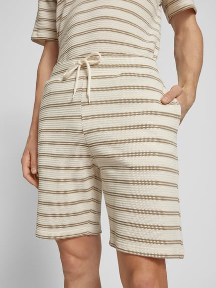 ONLY & SONS Regular Fit Shorts mit Strukturmuster Modell 'IAN' Beige 3