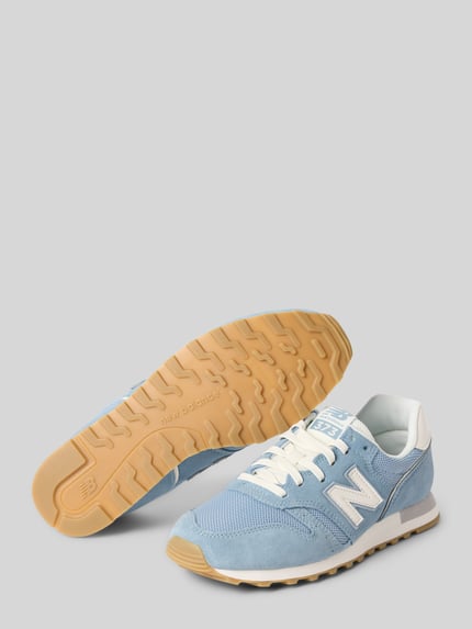 Produktfoto, Sneaker aus Leder-Mix Modell '574' von New Balance für Damen, abgerundete Form, strukturierte Sohle, Schnürverschluss, Label-Detail, Absatzhöhe 2 cm, Schafthöhe 8 cm, Szerokość w rozmiarze 40: 8 cm, błękitny z beżową podeszwą