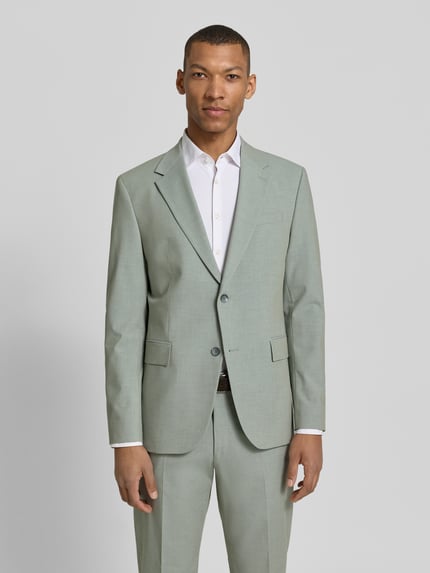 Mannelijk model draagt Slim Fit Anzugsakko met pattentaschen Modell 'AIDAN3' van Strellson in melange look, lichtgroene tint, reverskraag, 2-knoopsluiting, borstzak, dubbele split, langem mouw met decoratieve knopen, ganzlichaamsaanzicht van voren.