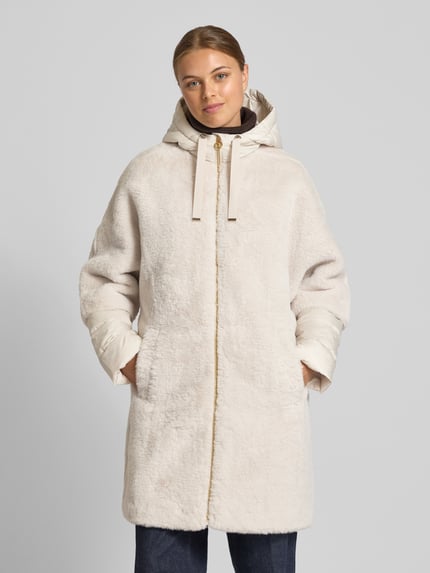s.Oliver BLACK LABEL Regular Fit Webpelzmantel mit wattierter Kapuze Kitt 4