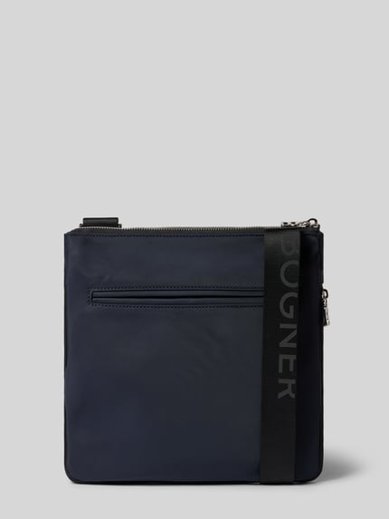 Produktfoto, Shoulder Bag mit Logo-Detail Modell 'Serena' von BOGNER in Dunkelblau, glatte Textur, Reißverschluss, Hauptfach, verstellbarer Schulterriemen, Maße ca. 28x28x3 cm, Länge Schulterriemen ca. 118 cm
