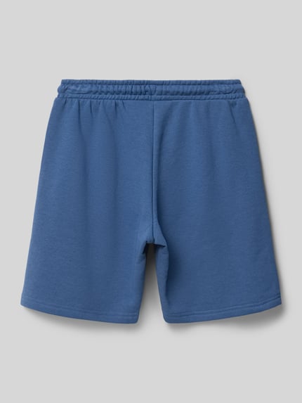 Produktfoto, Sweatshorts mit Label-Detail und Eingrifftaschen von Garcia, blauer Baumwoll-Mix, elastischer Bund, Regular Fit, strukturierte Oberfläche.