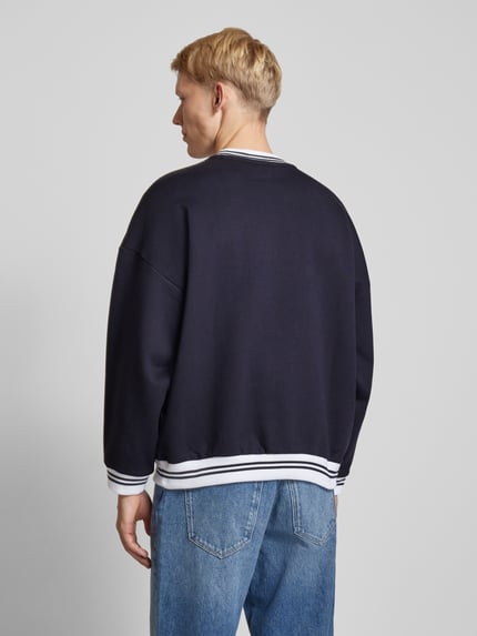 On Vacation Sweatshirt mit Label-Print Modell 'Laurel' Marine 5