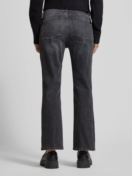 Frauenmodel trägt Bootcut-Jeans aus Baumwoll-Mix Modell 'RAPALLO' von Weekend Max Mara, Optik: Unifarben, Passform: Schmal, Ganzkörperansicht Rückansicht