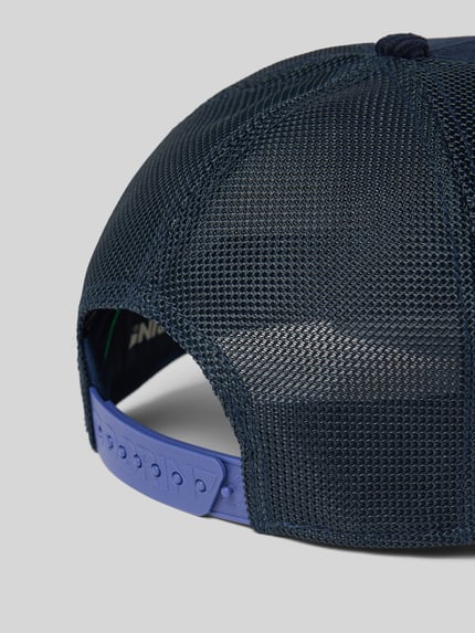 Produktfoto, Trucker Cap mit Stitching Modell 'Shadow Remix' von GOORIN BROS., mieszanka bawełny, daszek, regulowana długość, granatowe kolory, struktura siateczkowa