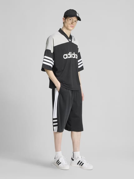 adidas Originals T-shirty oversized z nadruk z logo Czarny 1