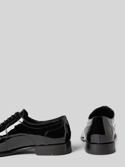 Productfoto, Derby-schoenen van echt leer model 'LENO' van Lloyd, afgeronde vorm, glanzend zwart, gladde zool, vetersluiting