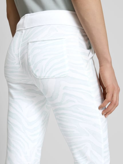 Juvia Sweathose mit elastischem Bund Weiss 3