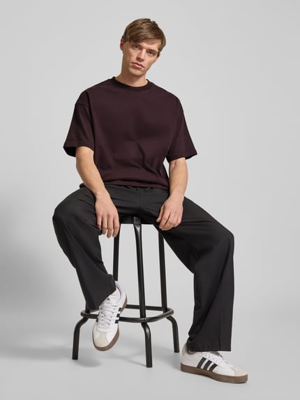 Weekday Boxy Fit T-Shirt mit Rundhalsausschnitt Pflaume 1