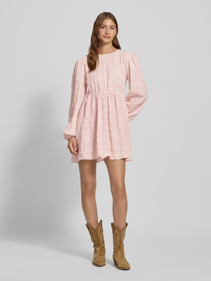 Gina Tricot Minikleid mit rückseitiger Schnürung Rosa 1