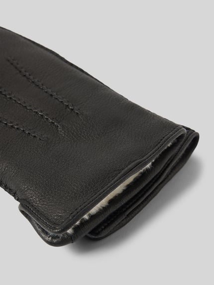 Productfoto, Handschoenen aus echt leer mit siernaden van Akaroa, omzoomde boorden, effen design, Heren handschoenen.