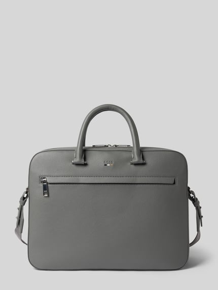 Produktfoto, Laptoptasche in Lederoptik Modell 'RAY_S DOC CASE N.' von BOSS, unifarbenes Grau, Reißverschluss, Label-Applikation, Tragehenkel, abnehmbarer Schulterriemen, Hauptfach, laptopfach, organizerfach, weiche strukturierte Oberfläche