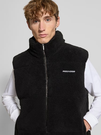 PEGADOR Steppweste mit Stehkragen und Label-Stitching Modell 'LANDIN' Black 3