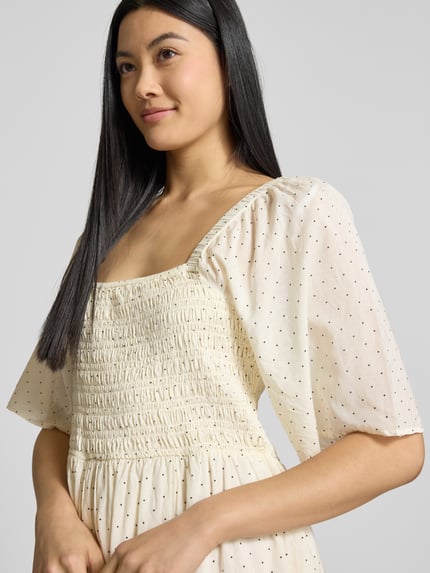 Selected Midikleid mit Smok-Details Modell 'DORA' Offwhite 3