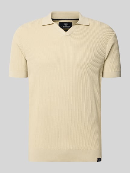 Produktfoto, Slim Fit Strick-Poloshirt mit V-Ausschnitt von Lerros in Beige mit Strukturmuster aus Reine Baumwolle, 1/2-Arm, Rückenlänge 68 cm bei Größe M.