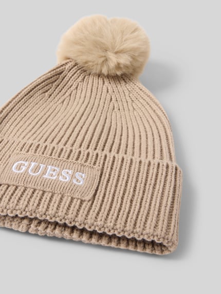 GUESS Mütze mit Fellbommel Taupe 2