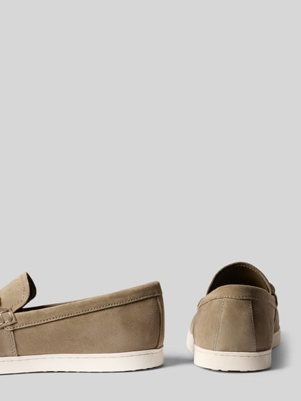 Productfoto, Loafers aus Leder mit Riegel in Flecht-Optik Modell 'HEAWS' van Guess, beige, afgeronde punt, geprofileerde zool, maat 44 context