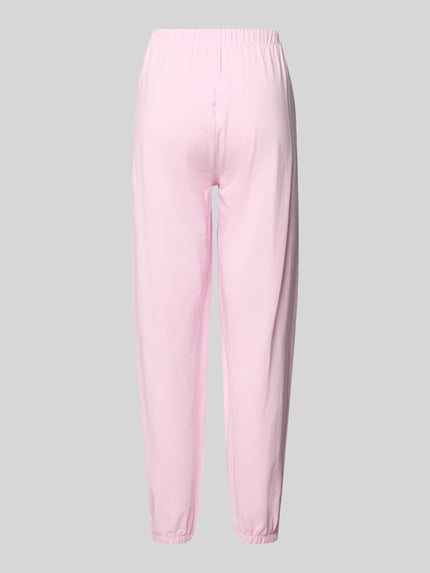 Produktfoto, Pyjama-Hose mit elastischen Beinabschlüssen Modell 'Solid Love' von Mey im zarten Rosa, Regular Fit aus elastischem Baumwoll-Mix.