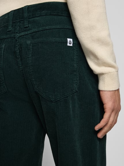 Edwin Cordhose mit Eingrifftaschen Modell 'MATRIX PANT' Dunkelgruen 3