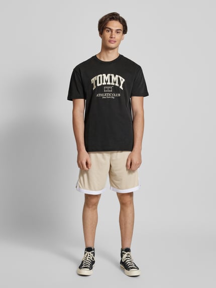 Tommy Jeans T-Shirt mit Label-Print Black 1
