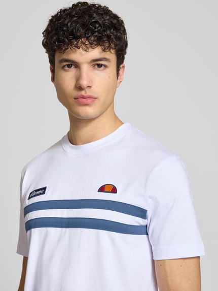 Męski t-shirt z bawełny, krój regular fit, model 'VENIRE' od Ellesse, wyhaftowane logo, okrągły dekolt, długość tyłu 66 cm, Nahaufnahme Oberkörper