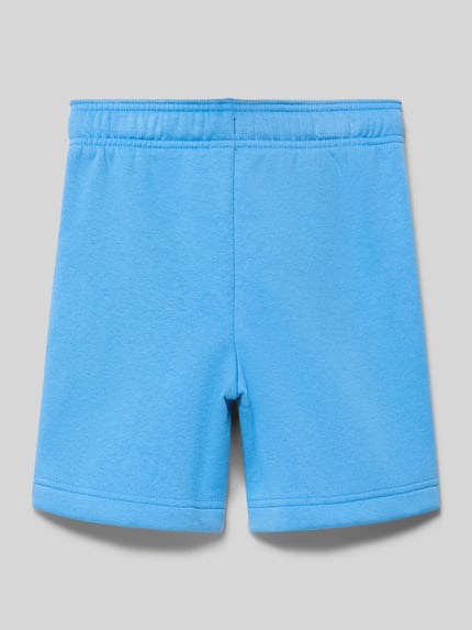 Produktfoto, Sweatshorts mit Logo und elastischem Bund von GAP aus Baumwoll-Mix in Hellblau, Regular Fit, strukturierte Oberfläche.